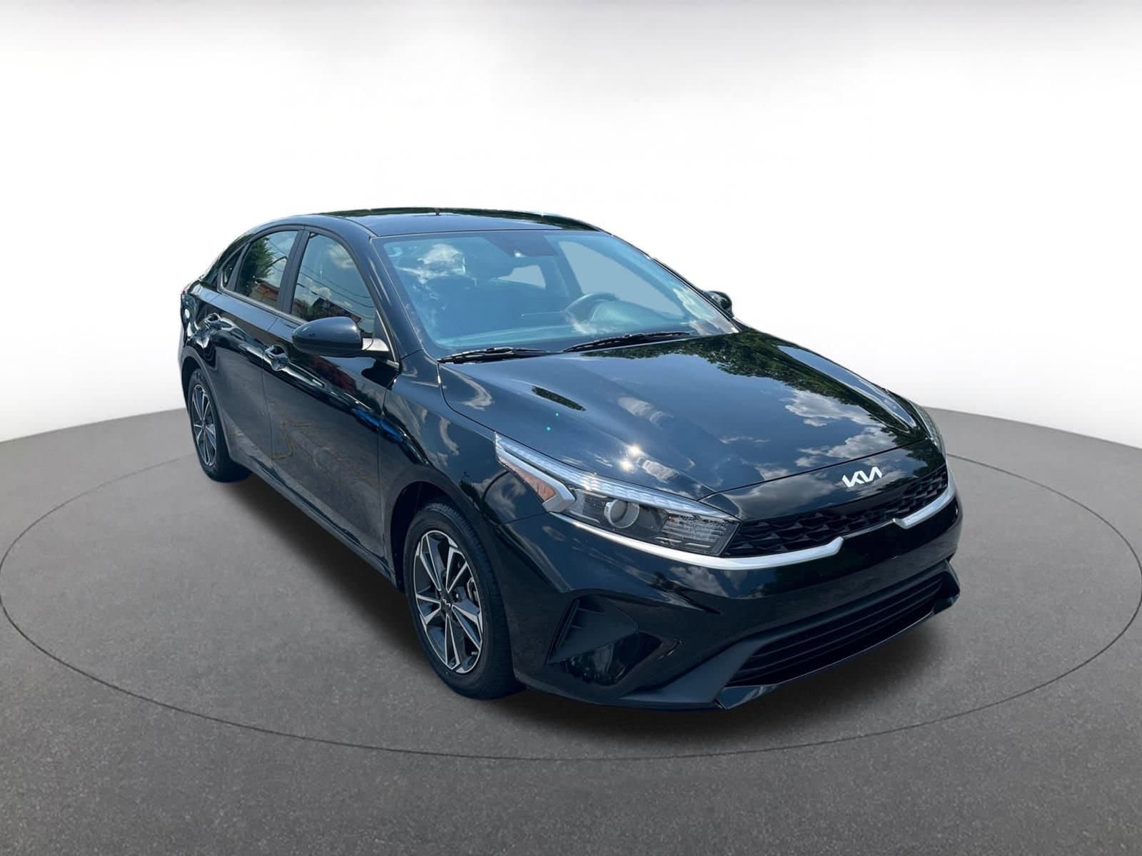 Thumbnail: 2024 Kia Forte - 1