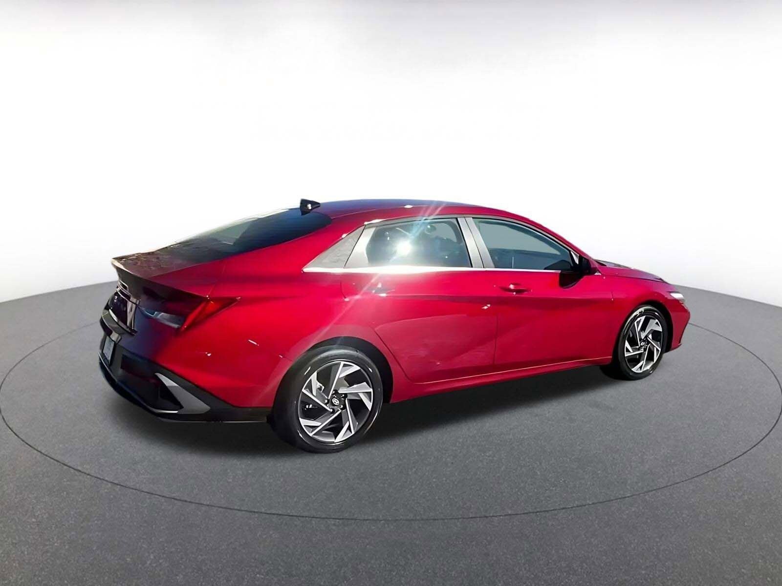 Thumbnail: 2025 Hyundai Elantra - 12