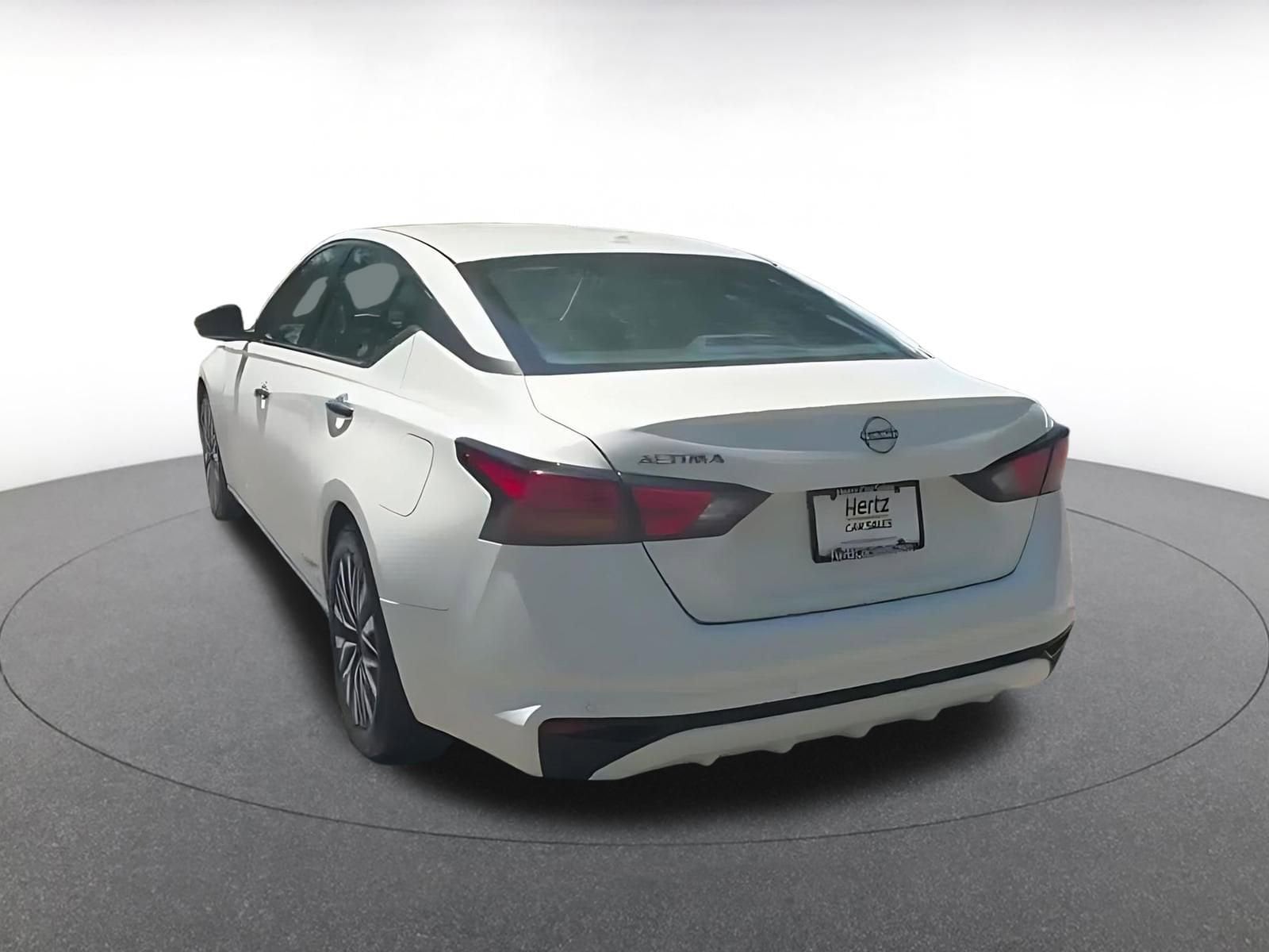 Thumbnail: 2025 Nissan Altima - 11