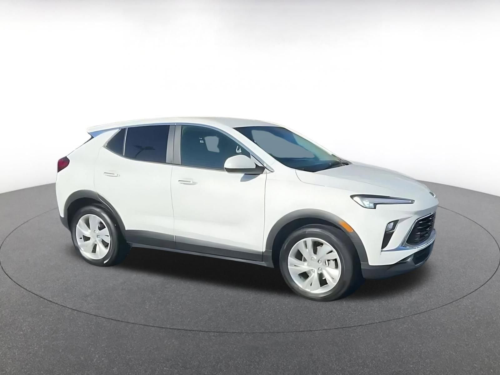 Thumbnail: 2025 Buick Encore GX - 2