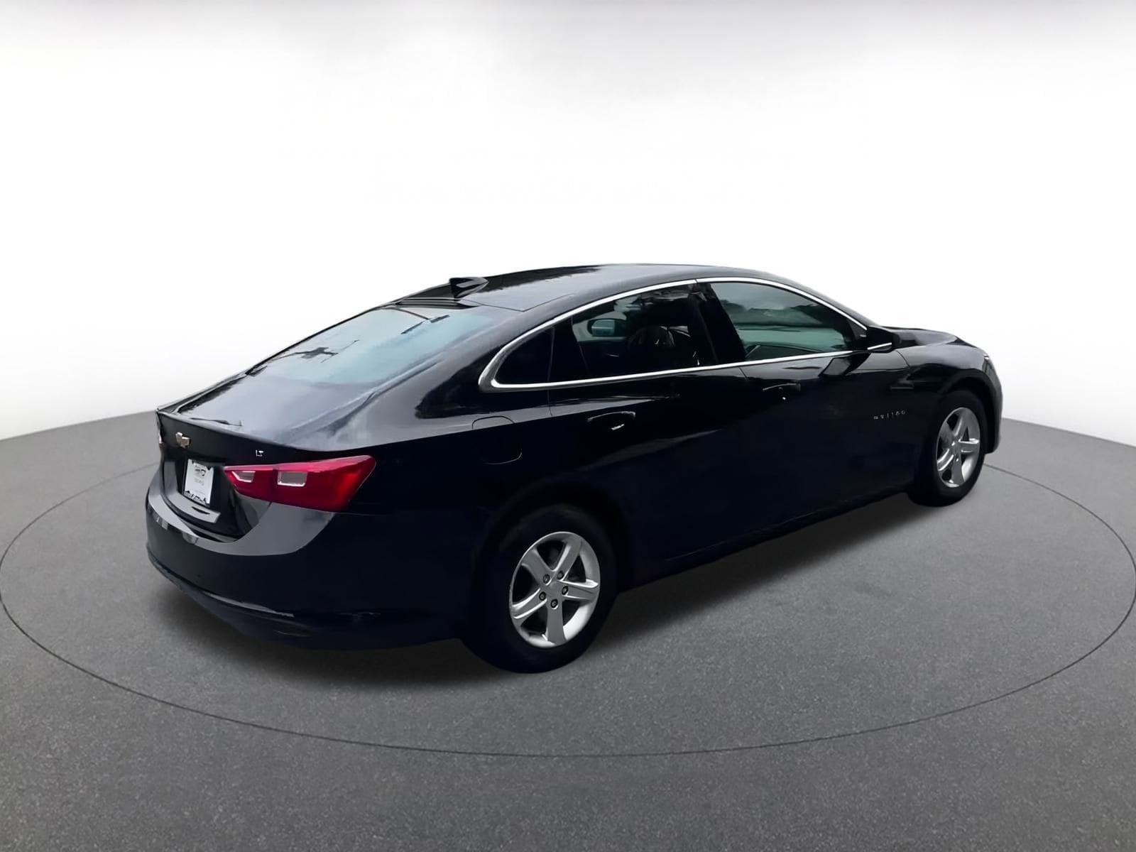 Thumbnail: 2024 Chevrolet Malibu - 13