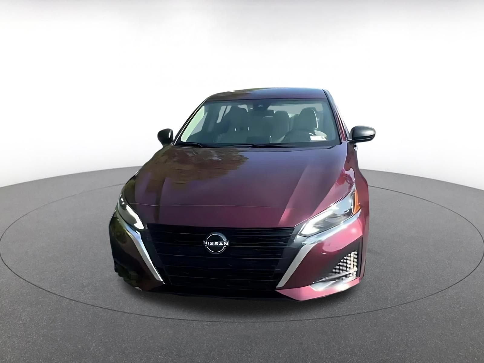 Thumbnail: 2025 Nissan Altima - 4