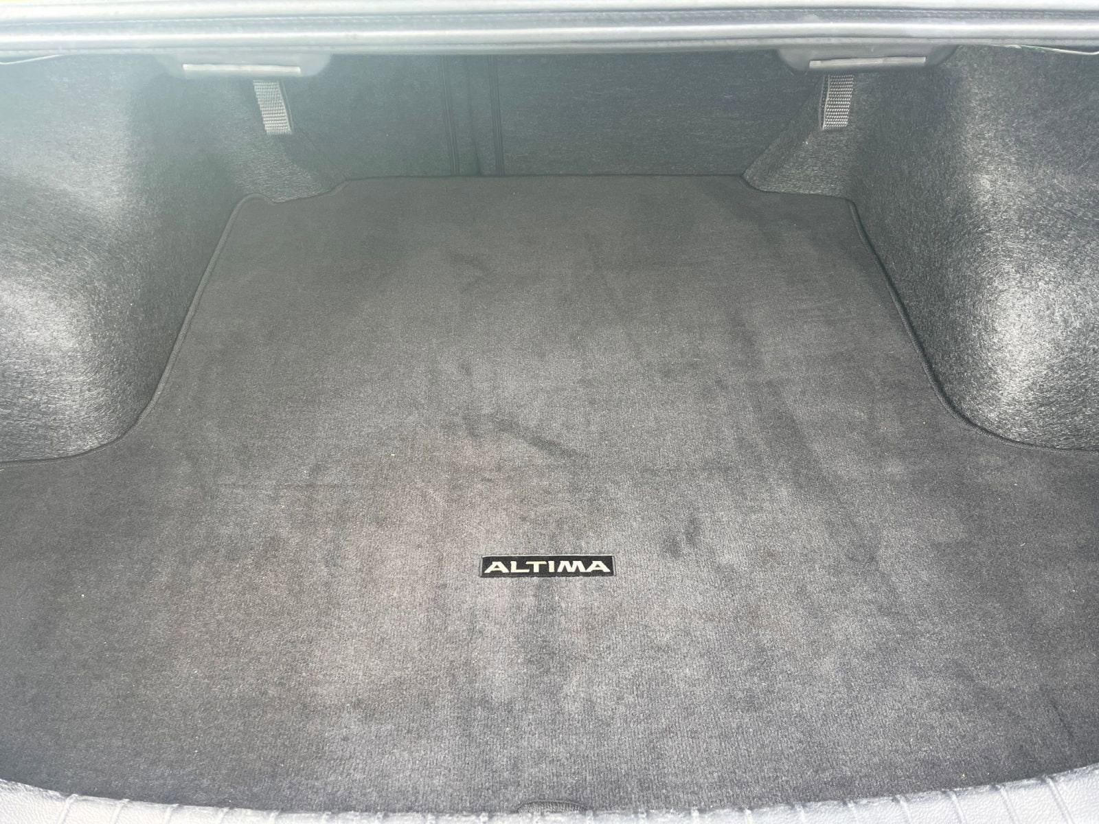 Thumbnail: 2025 Nissan Altima - 24