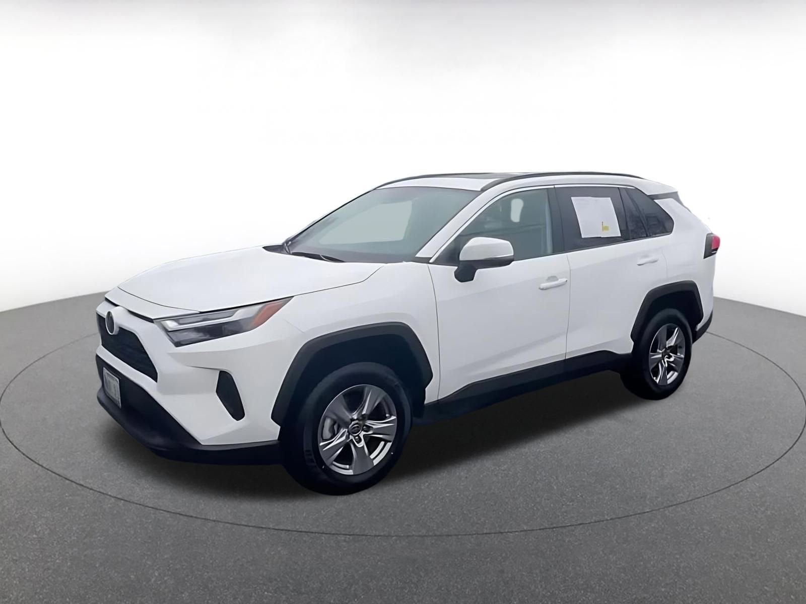 Thumbnail: 2025 Toyota RAV4 - 8