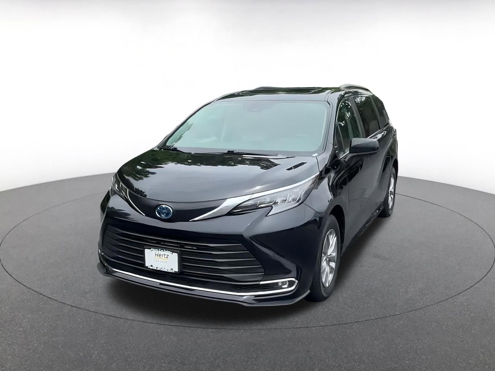 2024 Toyota Sienna XLE 6