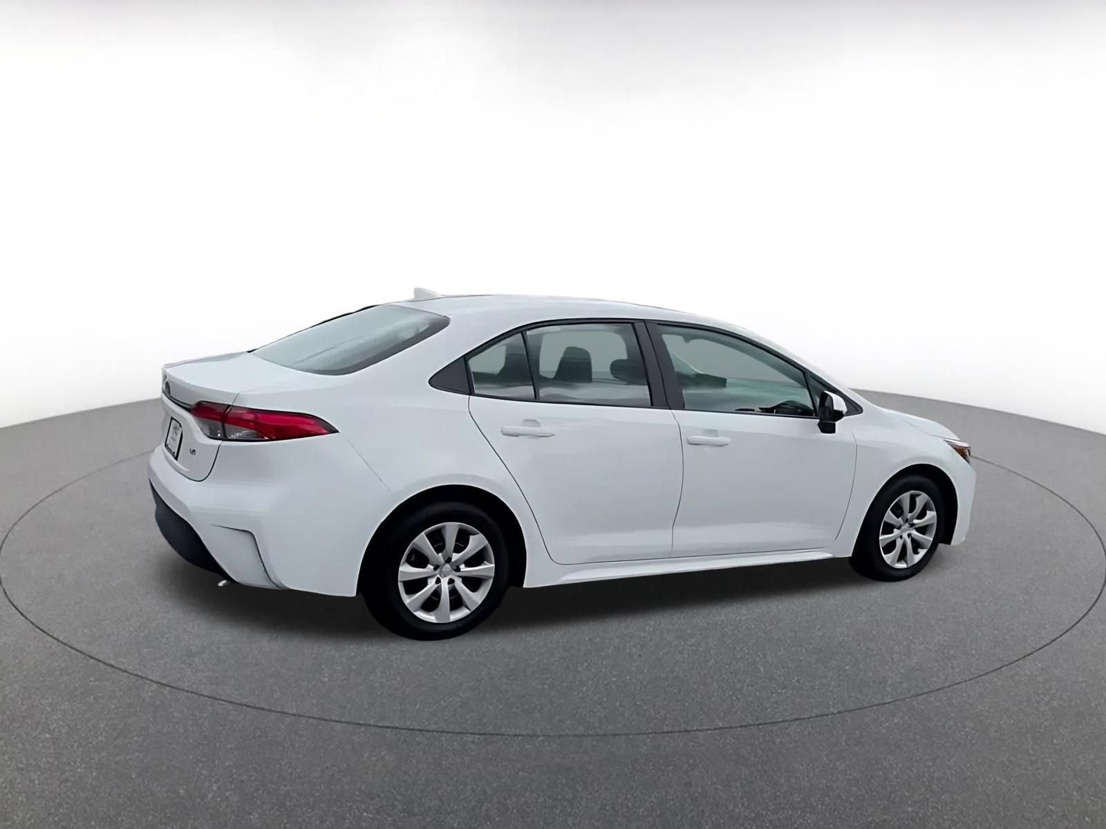 Thumbnail: 2025 Toyota Corolla - 15