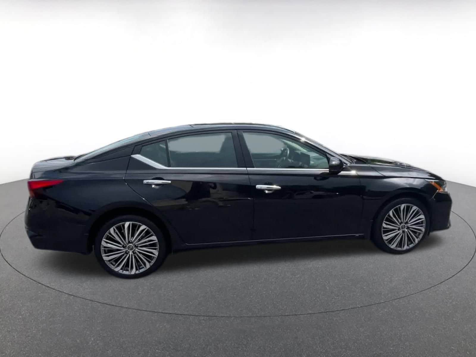 Thumbnail: 2024 Nissan Altima - 15