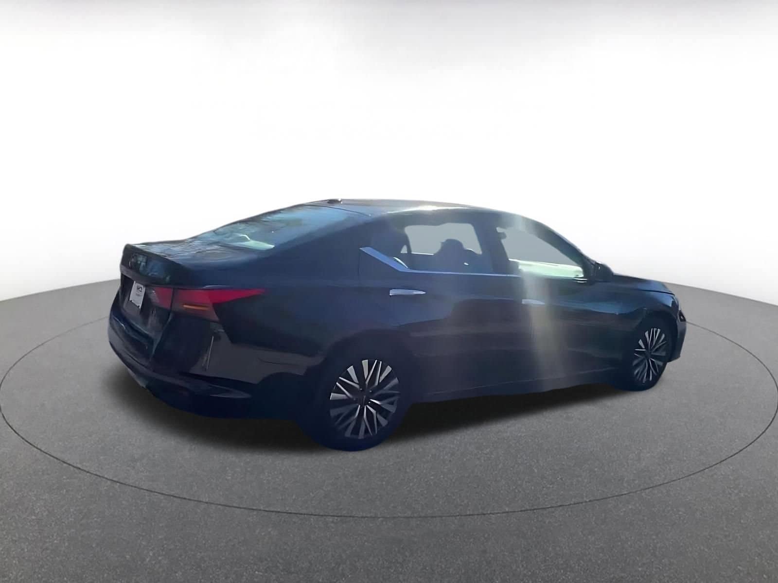 Thumbnail: 2025 Nissan Altima - 14