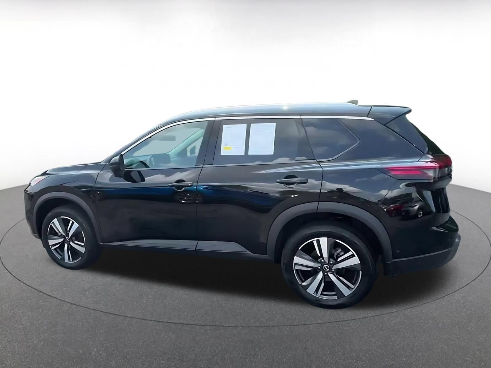 Thumbnail: 2026 Nissan Rogue - 10