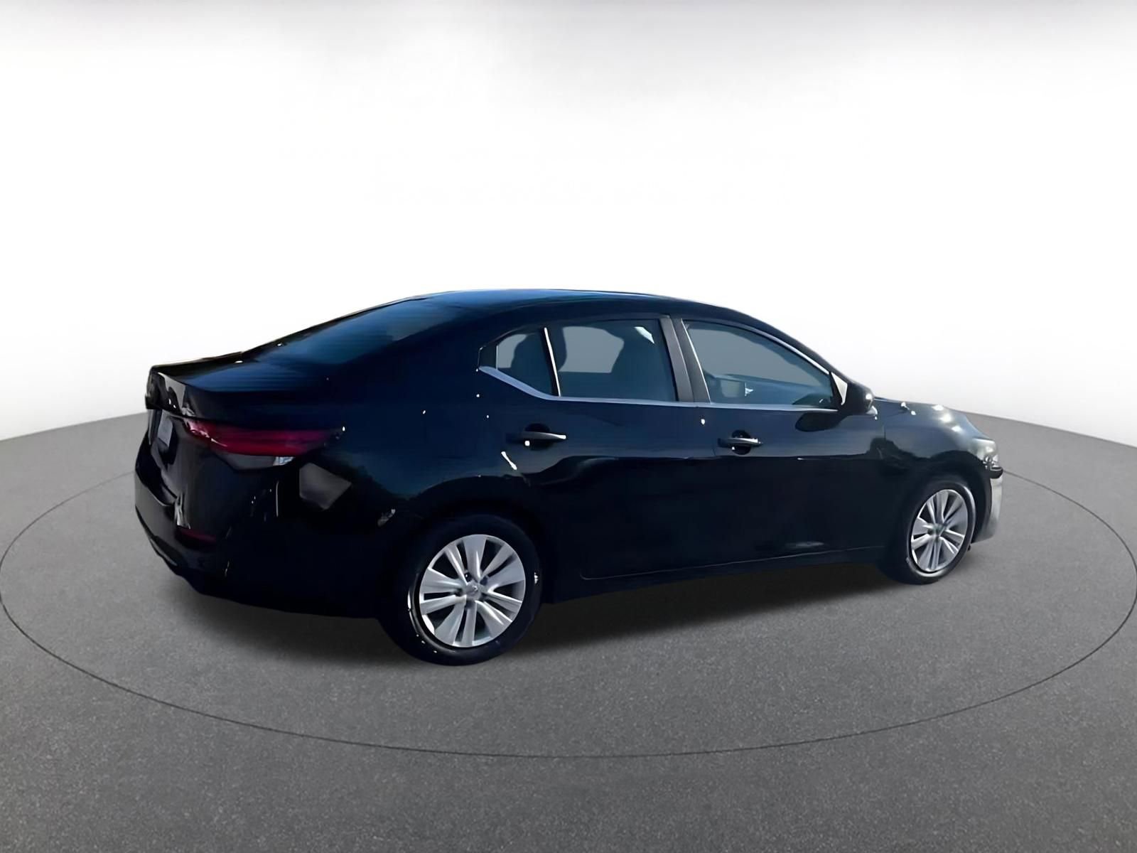 Thumbnail: 2025 Nissan Sentra - 14