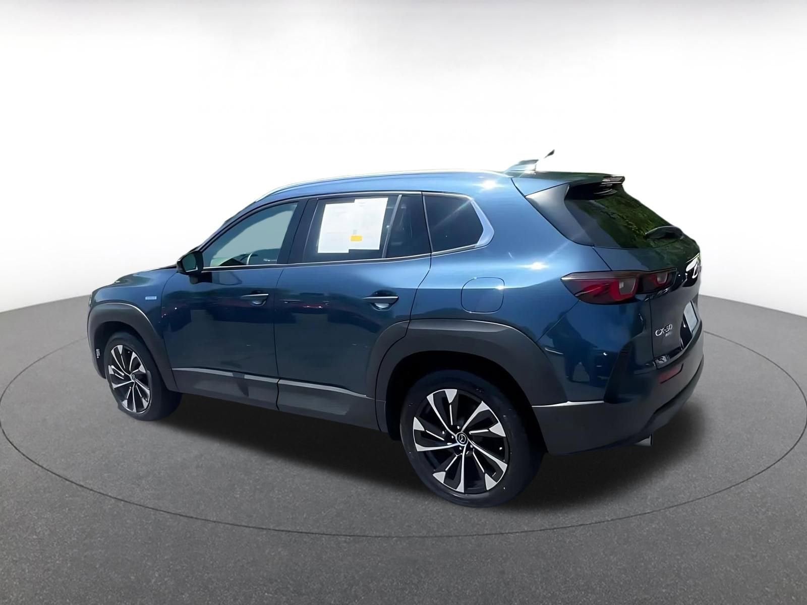 Thumbnail: 2025 Mazda CX-50 - 10