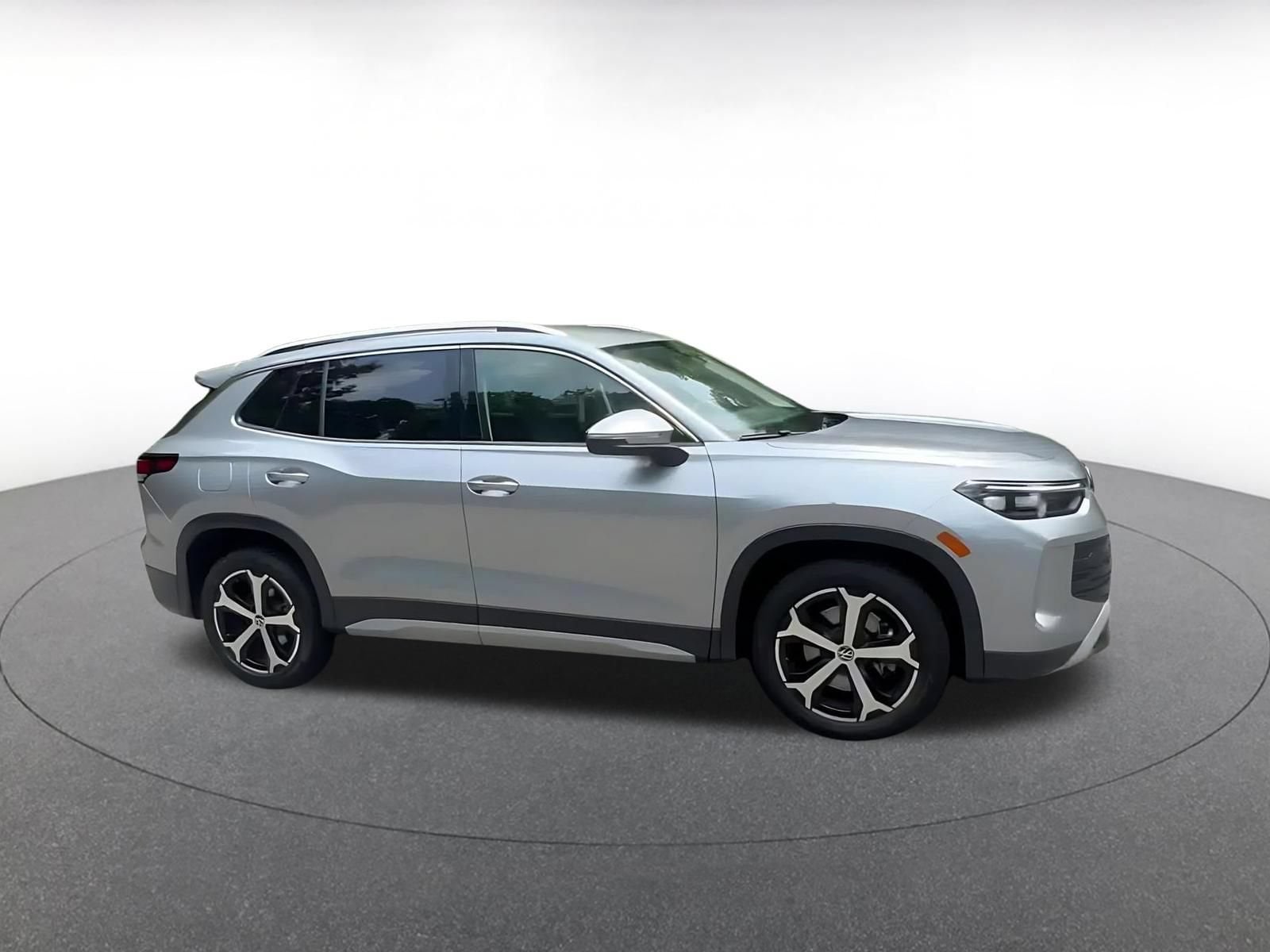 Thumbnail: 2026 Volkswagen Tiguan - 2
