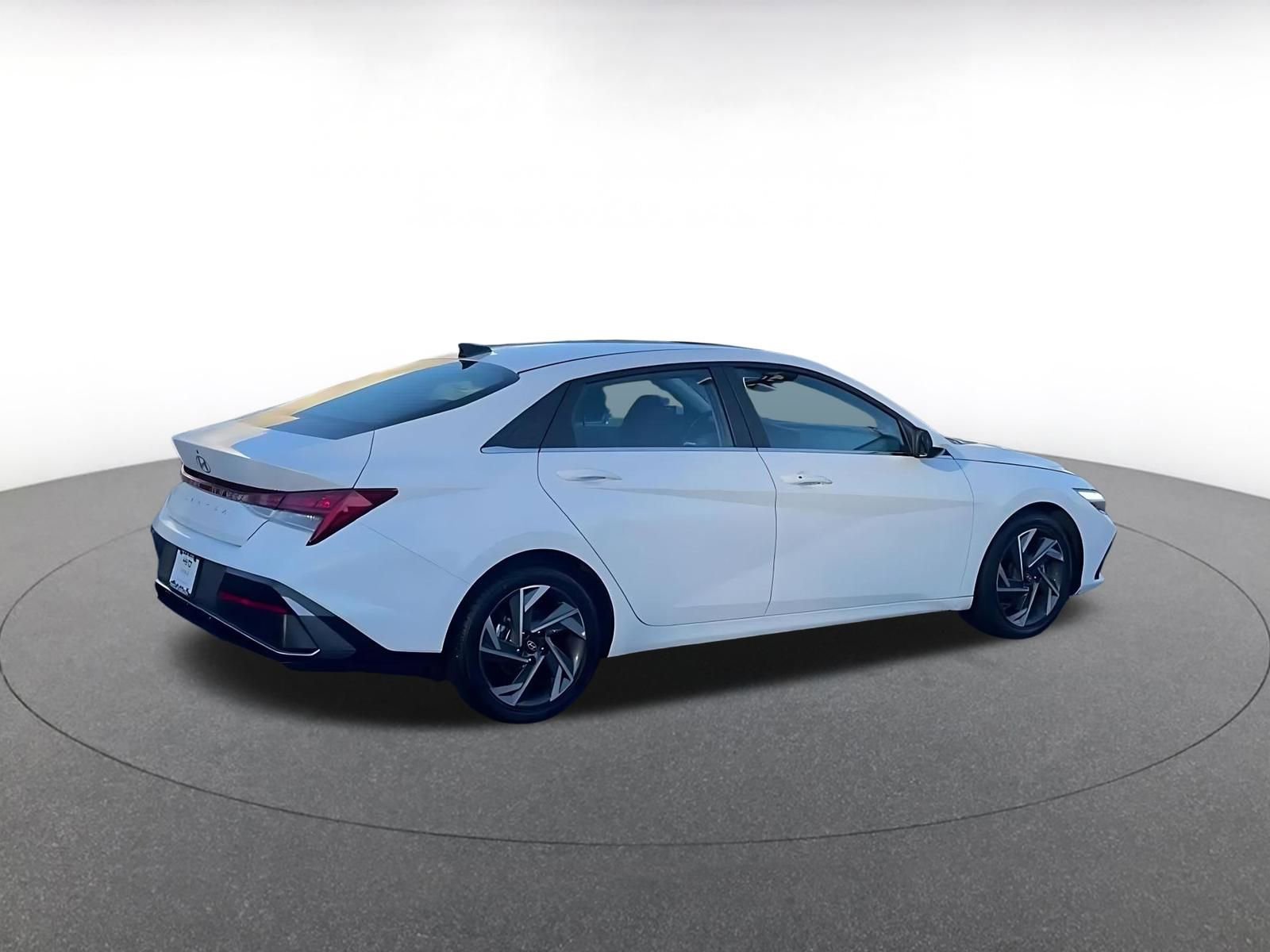 Thumbnail: 2025 Hyundai Elantra - 14