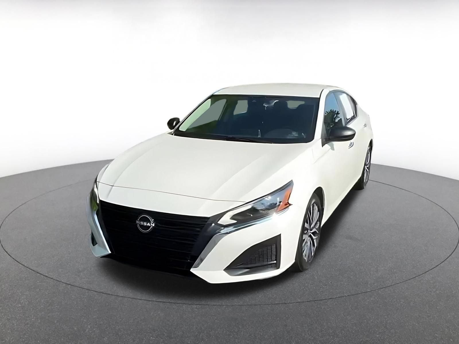 Thumbnail: 2025 Nissan Altima - 7