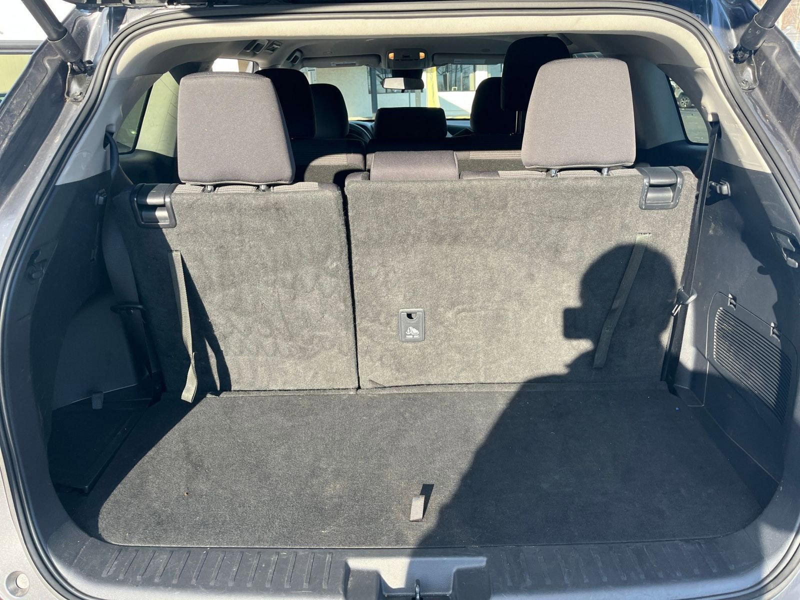 Thumbnail: 2025 Toyota Highlander - 28