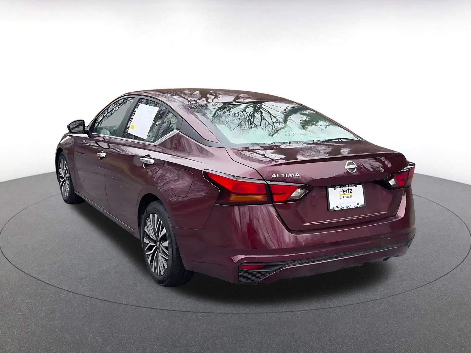 Thumbnail: 2025 Nissan Altima - 10