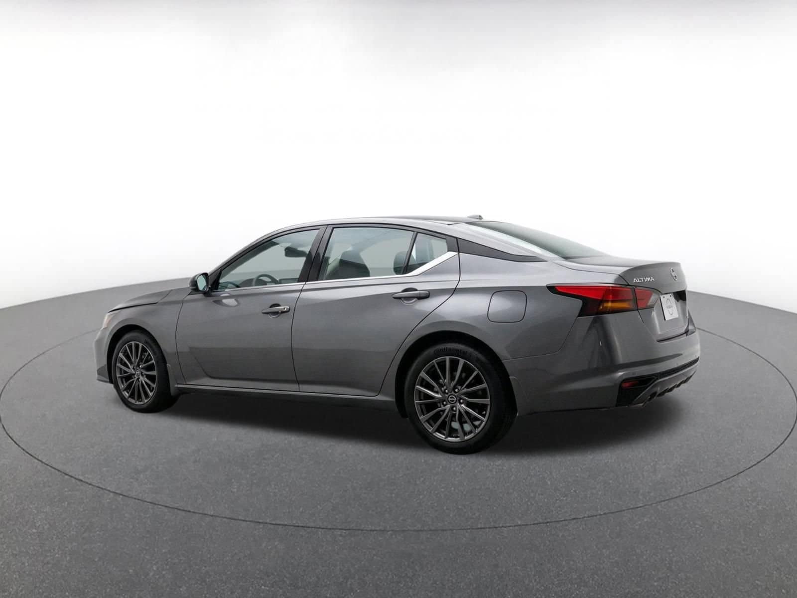 Thumbnail: 2025 Nissan Altima - 6