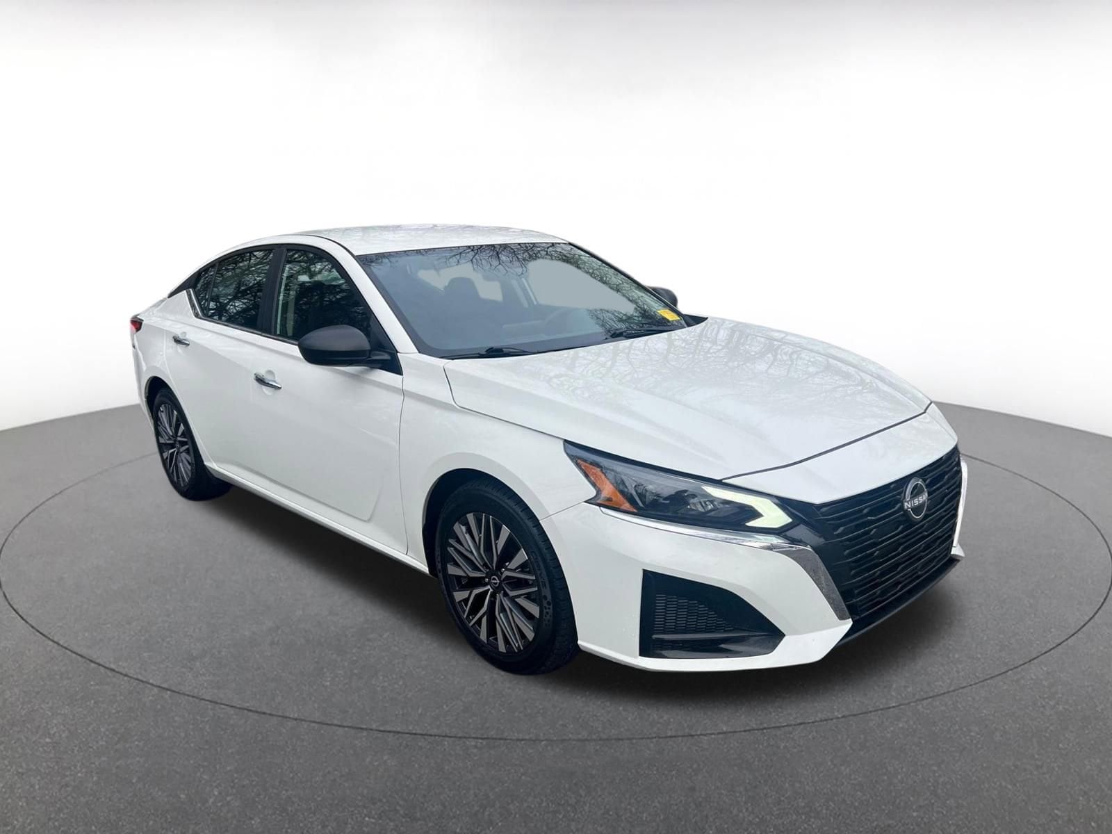 Thumbnail: 2025 Nissan Altima - 1