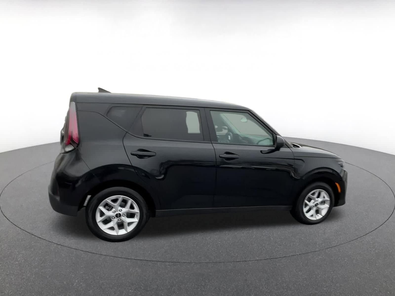 Thumbnail: 2024 Kia Soul - 13