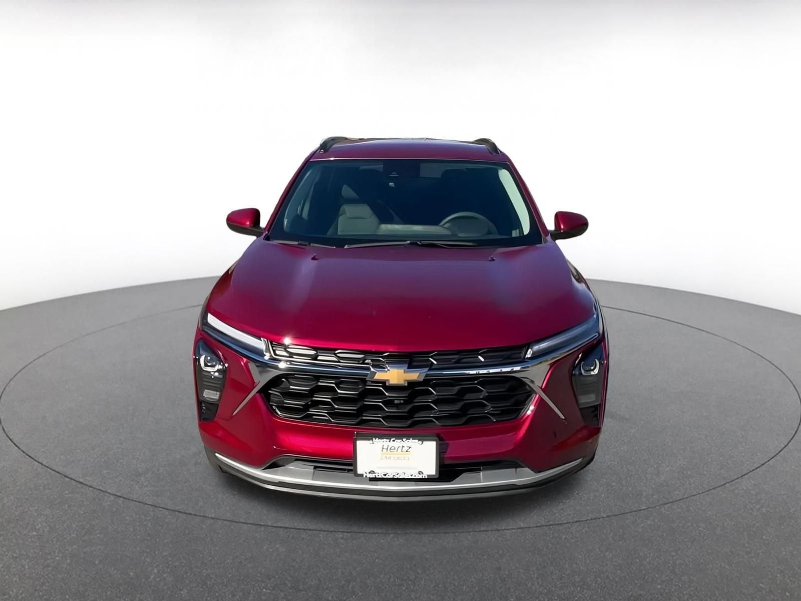 Thumbnail: 2025 Chevrolet Trax - 3