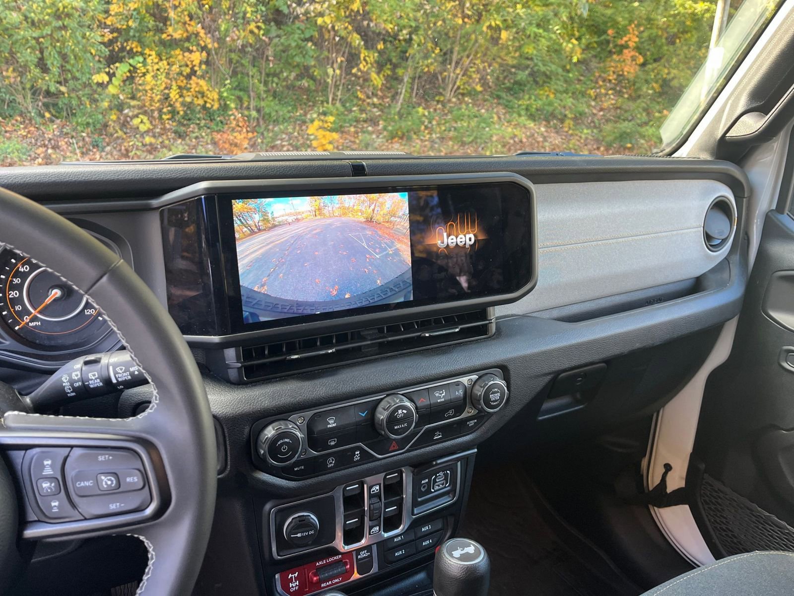 Thumbnail: 2025 Jeep Wrangler - 17