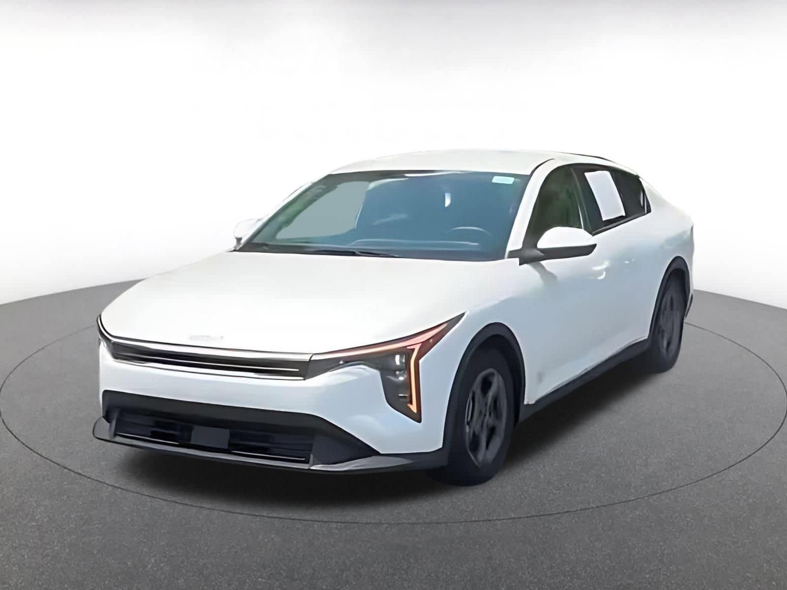Thumbnail: 2025 Kia K4 - 3