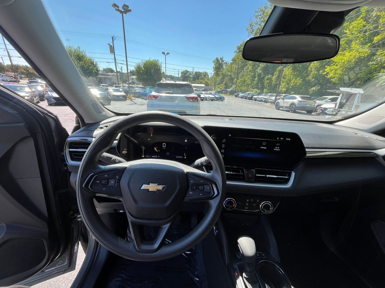 Thumbnail: 2024 Chevrolet TrailBlazer - 30