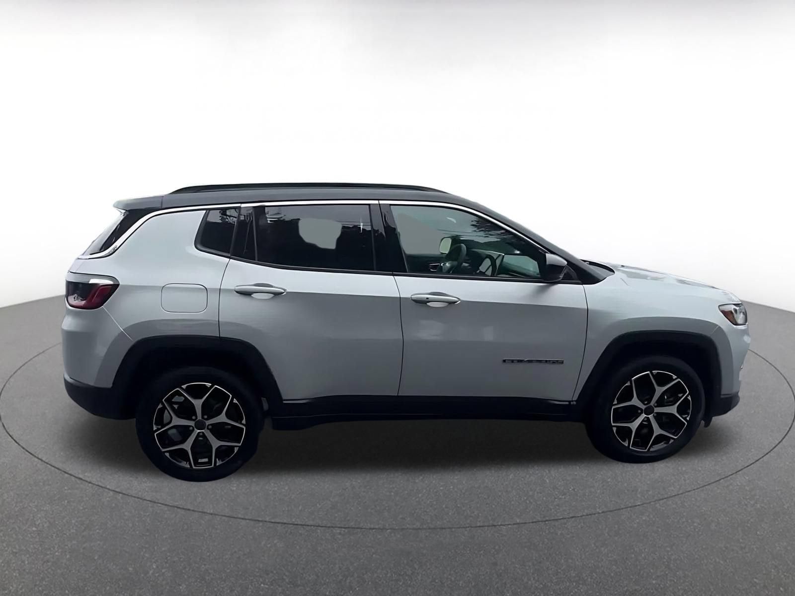 Thumbnail: 2025 Jeep Compass - 15