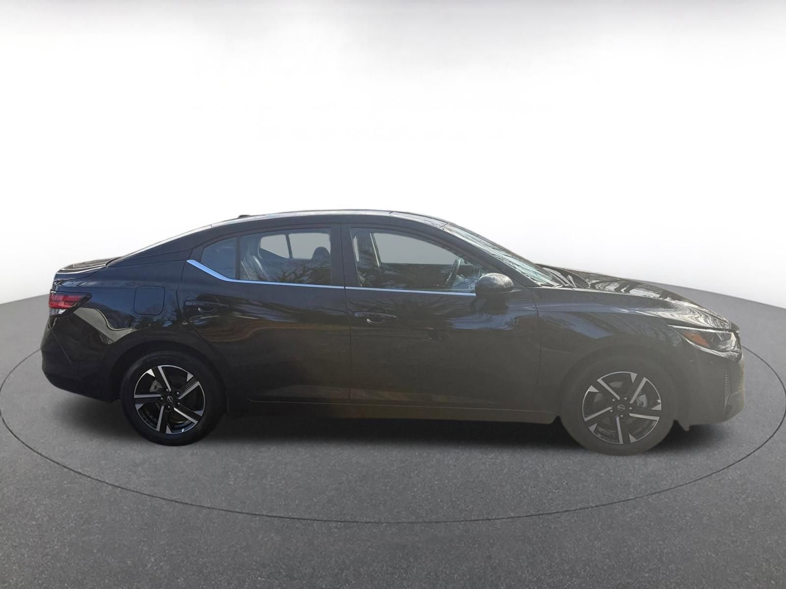 Thumbnail: 2025 Nissan Sentra - 15