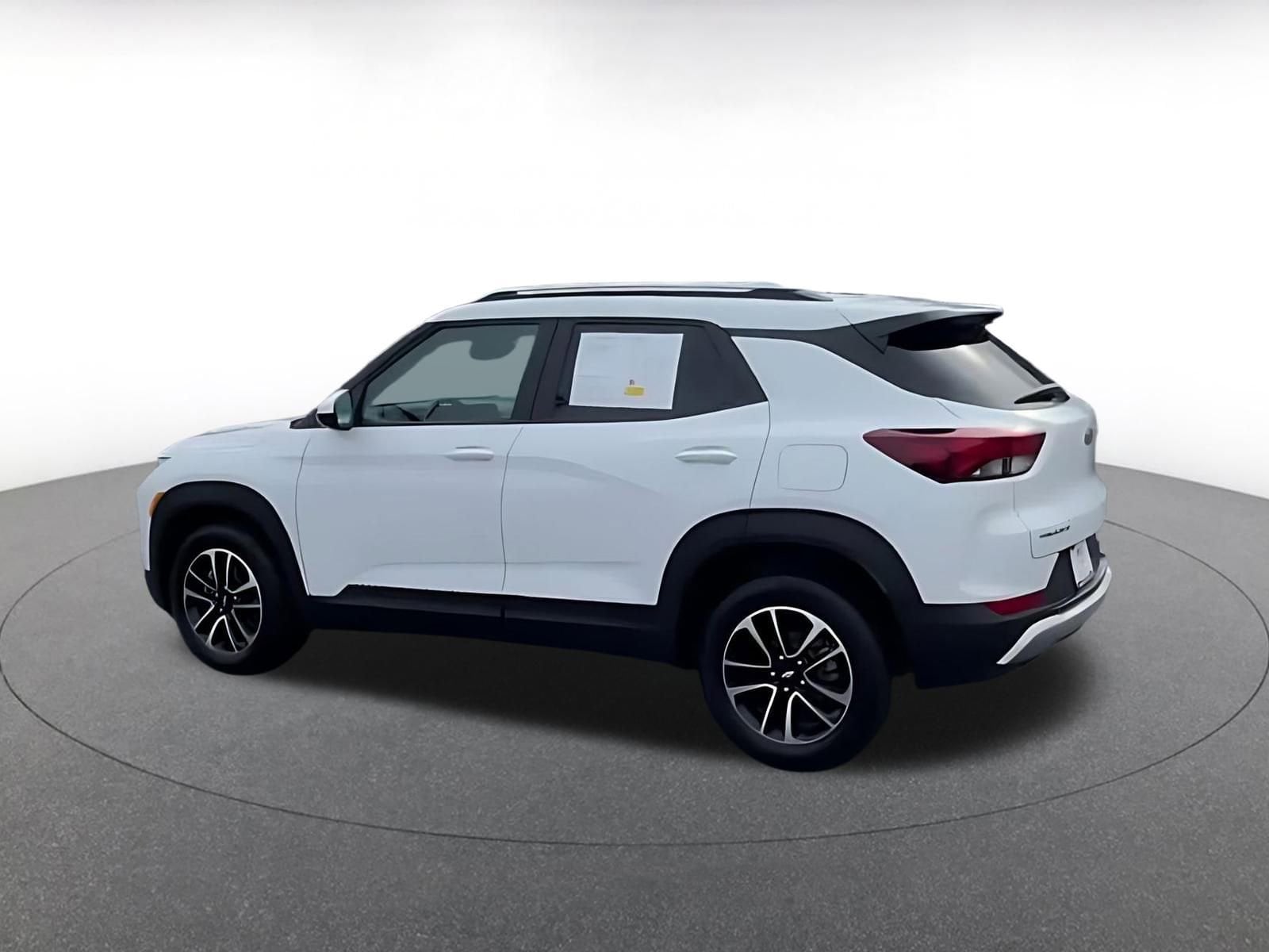 Thumbnail: 2025 Chevrolet TrailBlazer - 9