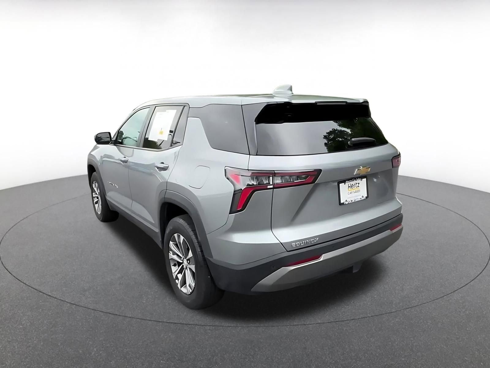 Thumbnail: 2025 Chevrolet Equinox - 11