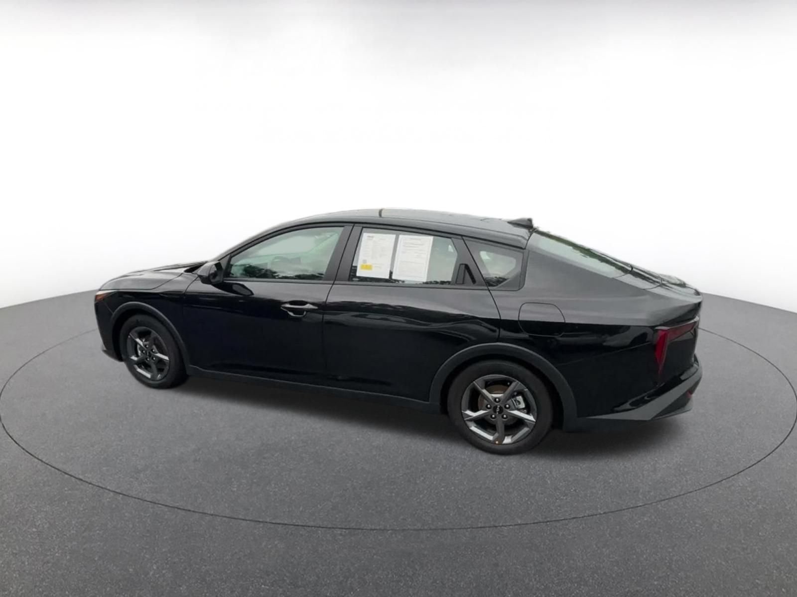 Thumbnail: 2025 Kia K4 - 8