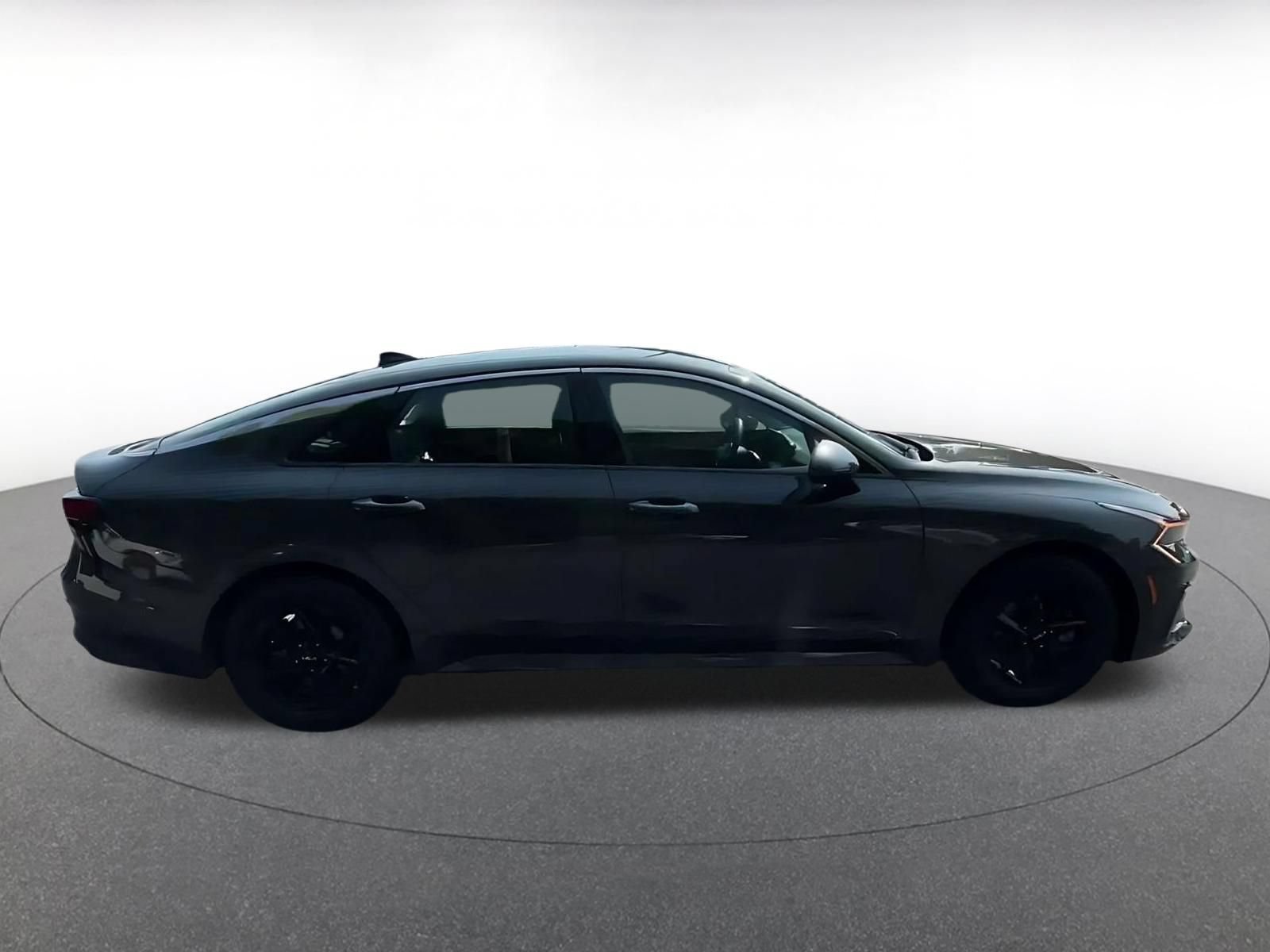 Thumbnail: 2025 Kia K5 - 16