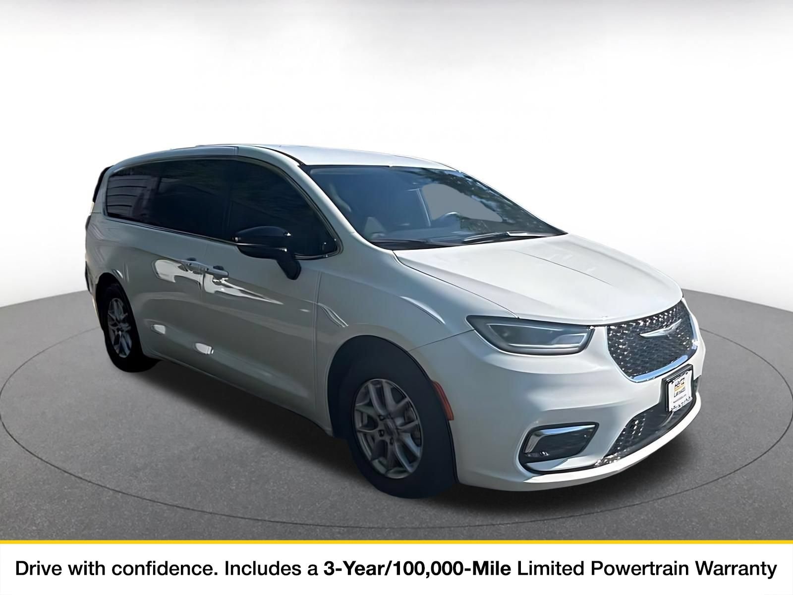 Thumbnail: 2024 Chrysler Pacifica - 1