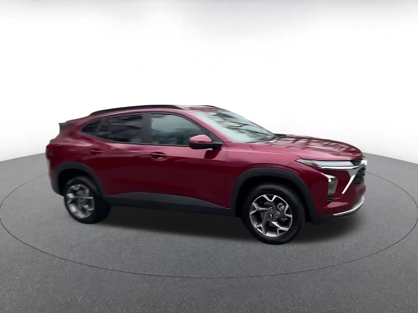 Thumbnail: 2025 Chevrolet Trax - 2