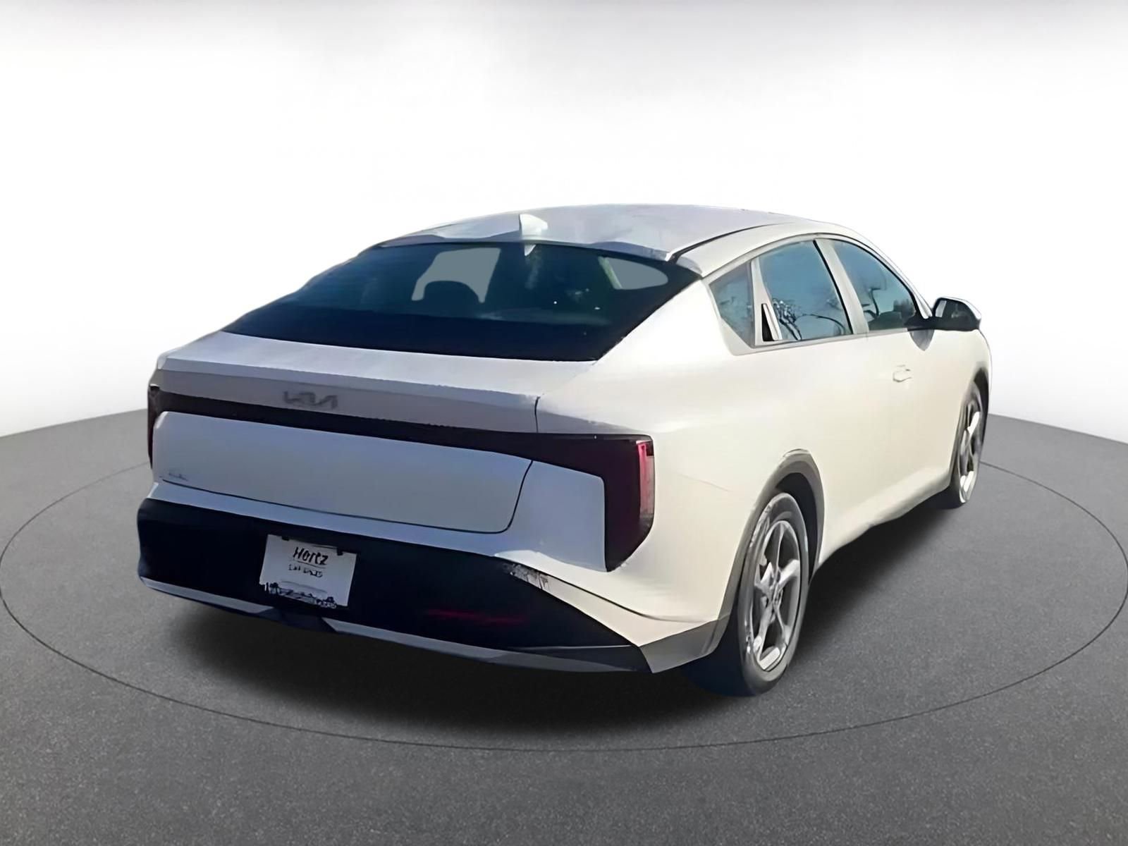 Thumbnail: 2025 Kia K4 - 10