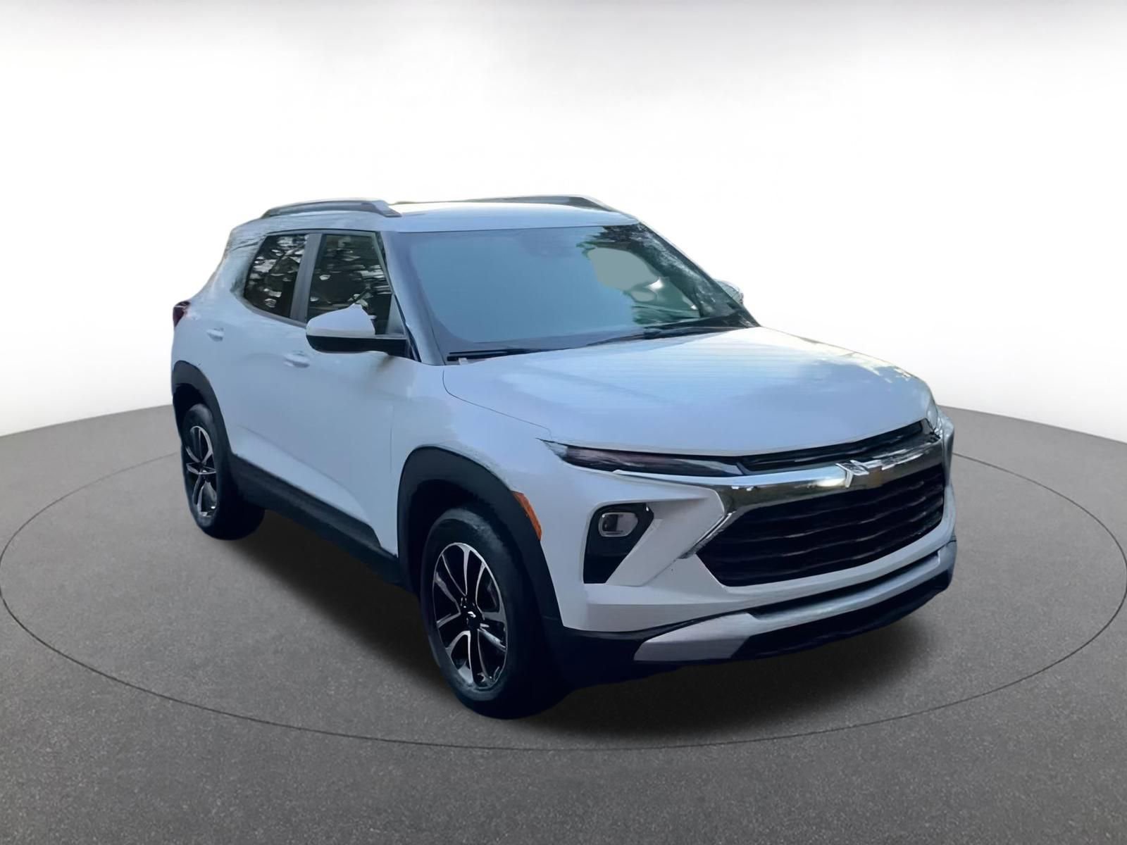Thumbnail: 2025 Chevrolet TrailBlazer - 3