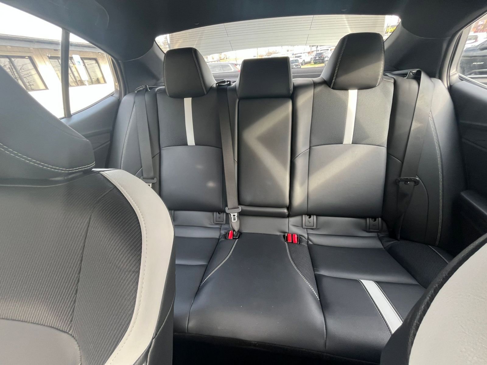 Thumbnail: 2025 Toyota Camry - 32