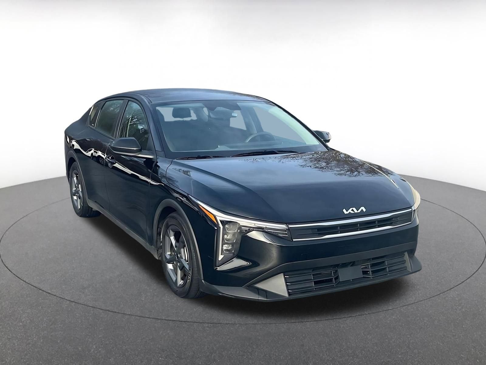 Thumbnail: 2025 Kia K4 - 1