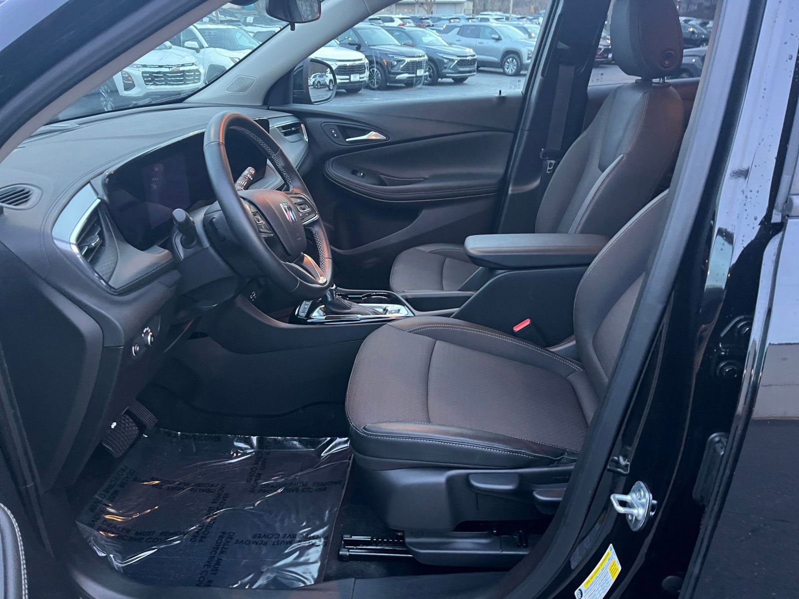 Thumbnail: 2025 Buick Encore GX - 21