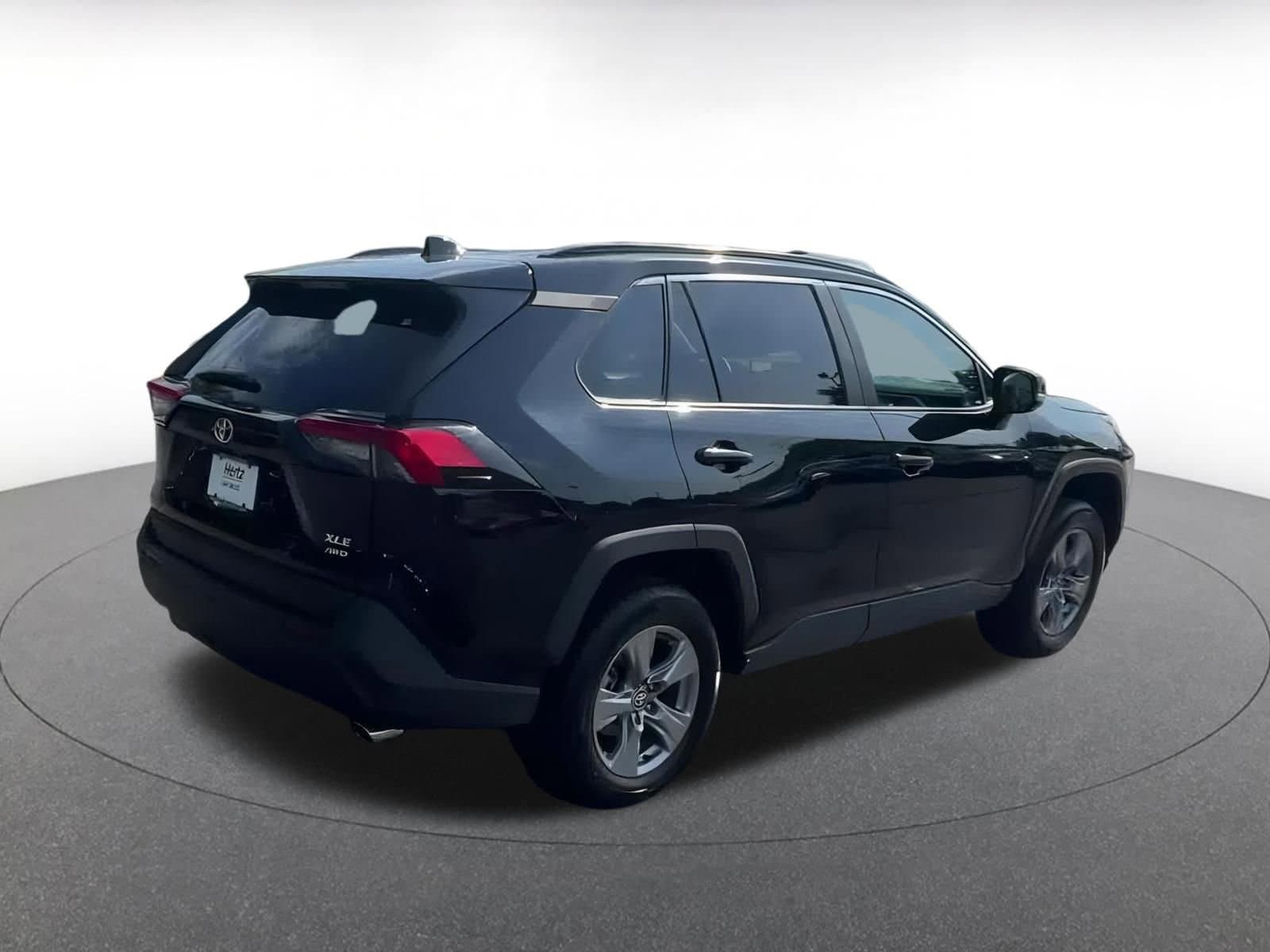 Thumbnail: 2024 Toyota RAV4 - 15
