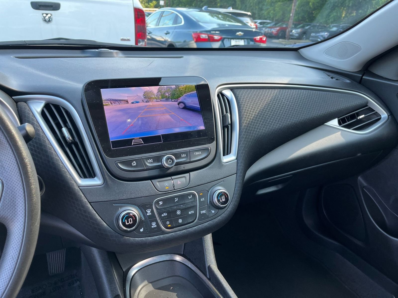 Thumbnail: 2024 Chevrolet Malibu - 17