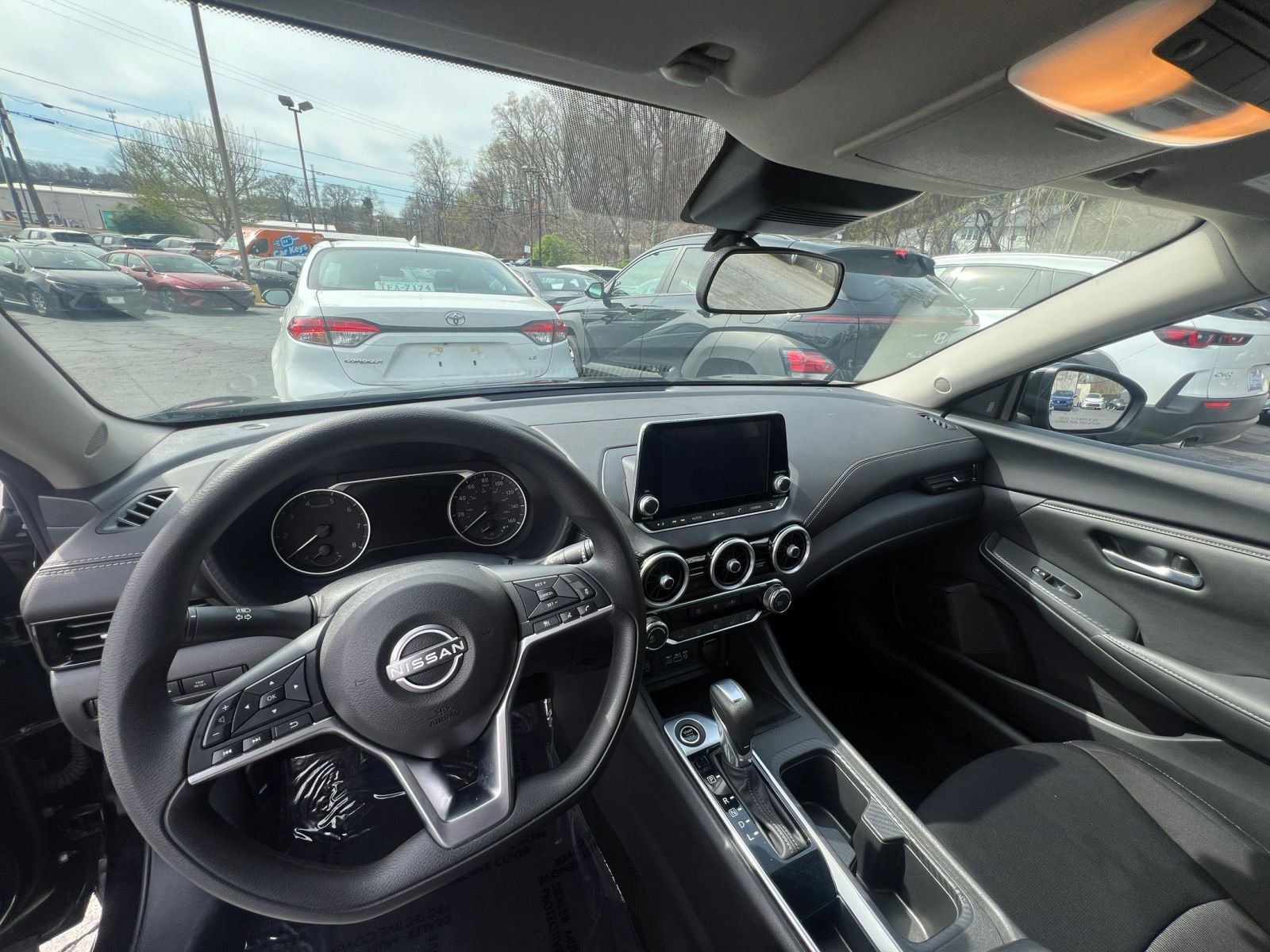 Thumbnail: 2025 Nissan Sentra - 28