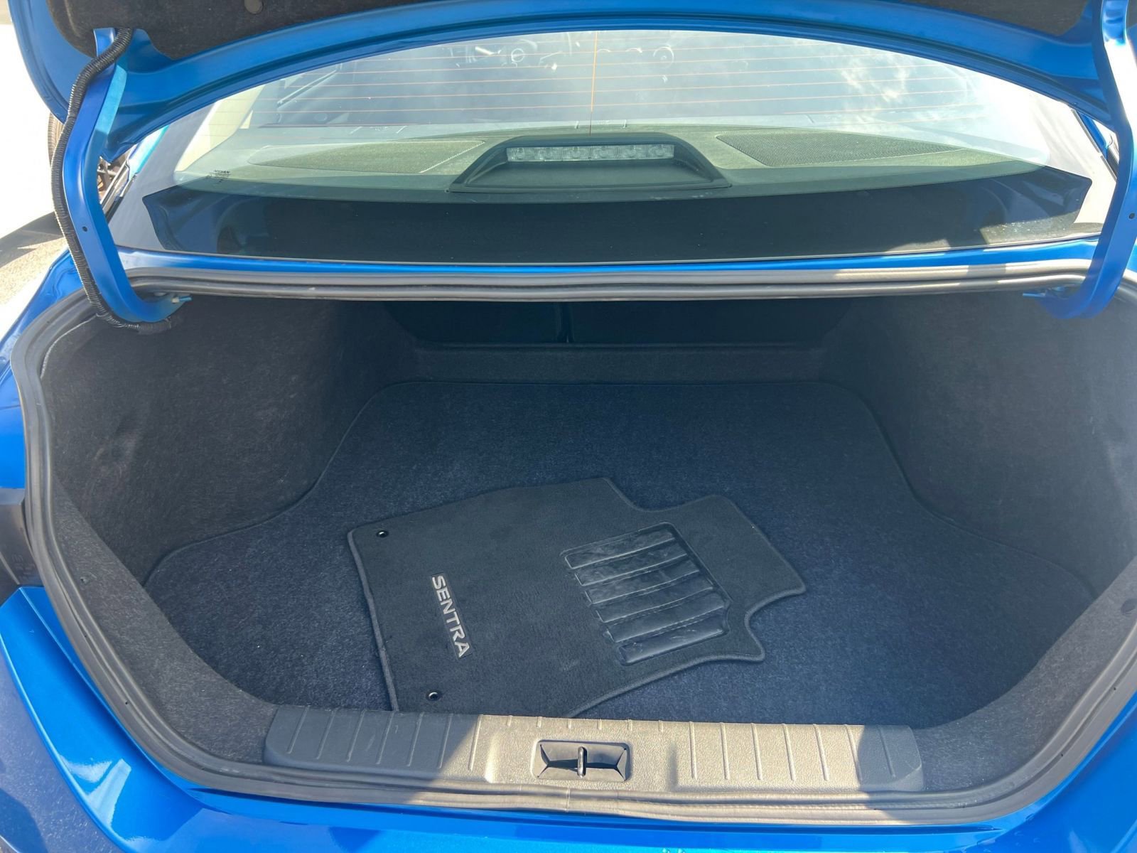 Thumbnail: 2025 Nissan Sentra - 25