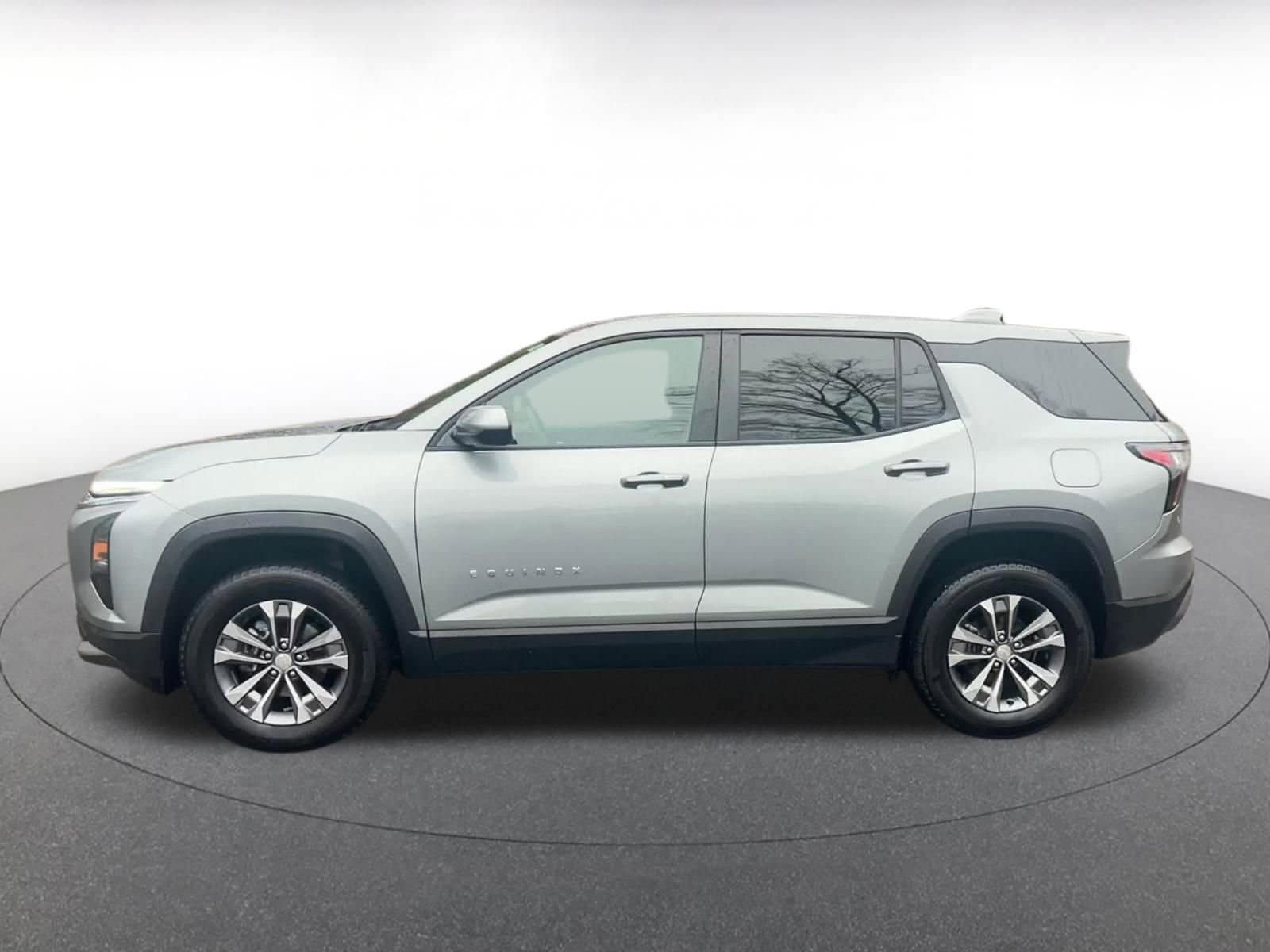 Thumbnail: 2025 Chevrolet Equinox - 9