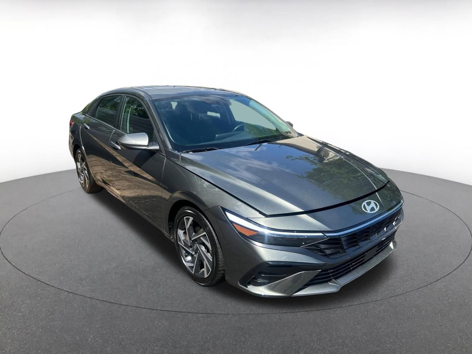 Thumbnail: 2025 Hyundai Elantra - 1