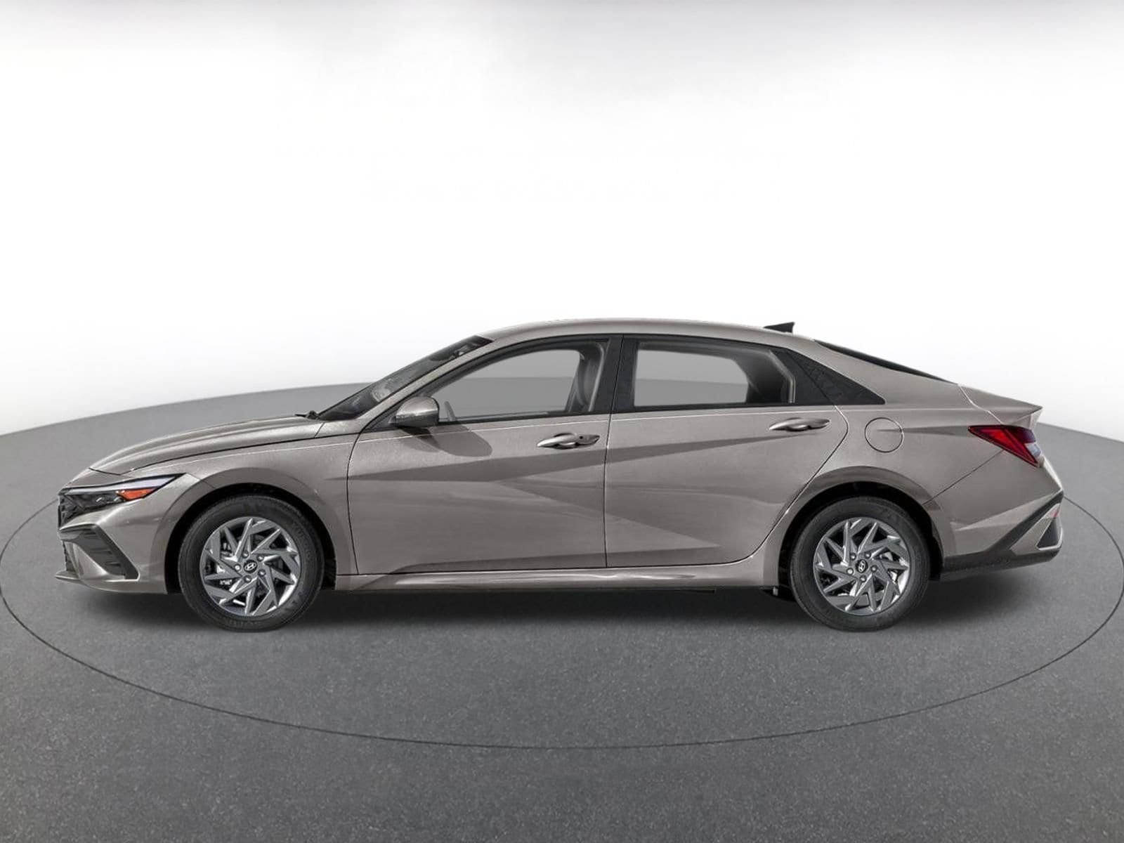 Thumbnail: 2026 Hyundai Elantra - 6
