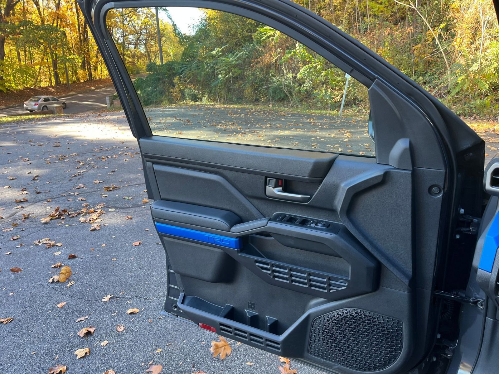 Thumbnail: 2025 Toyota Tacoma - 18