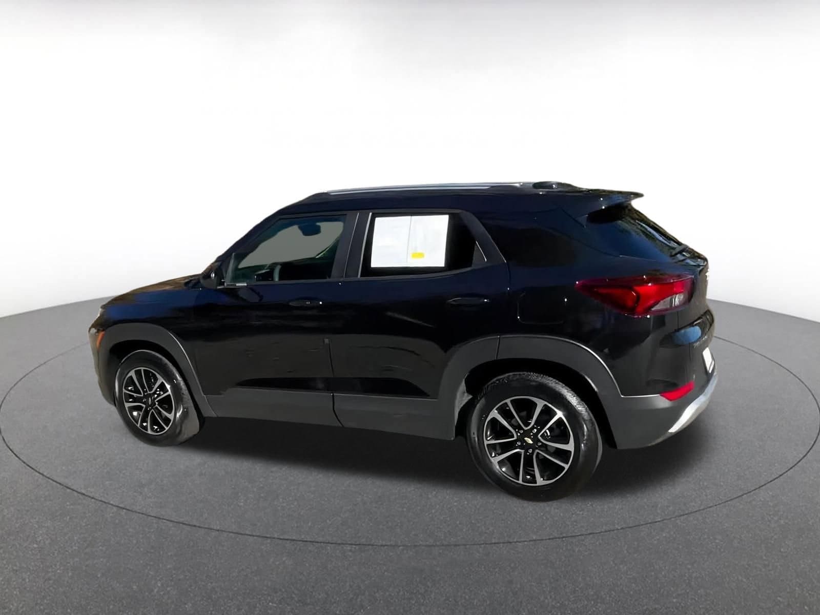 Thumbnail: 2025 Chevrolet TrailBlazer - 10