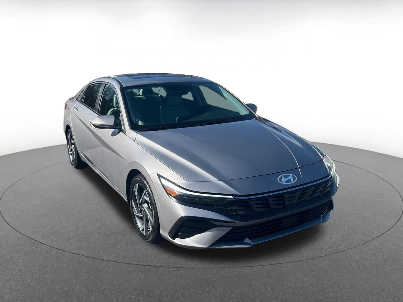 Thumbnail: 2025 Hyundai Elantra - 1